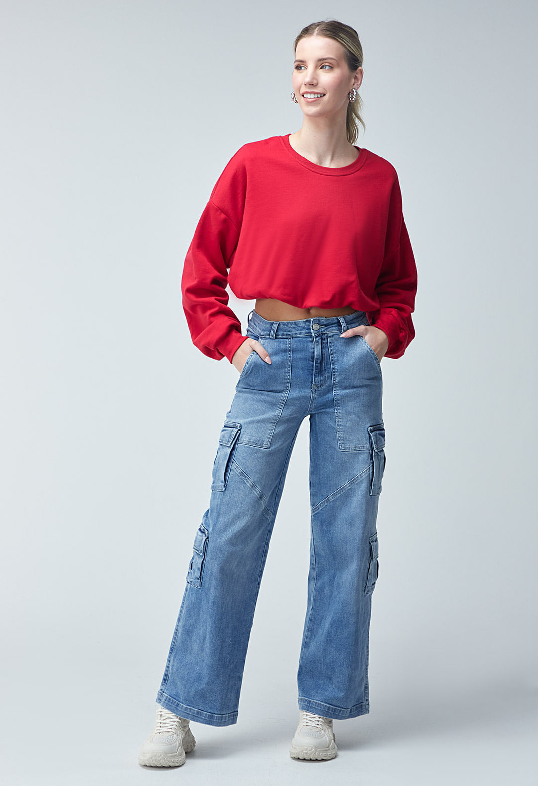Pantalon cargo tiro alto bota recta con cortes en delantero