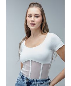 Camiseta manga corta con detalle en malla