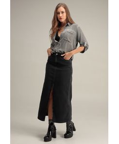 Falda larga en denim con abertura en frente