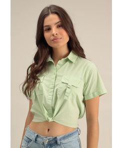 Blusa manga corta con bolsillos en frente