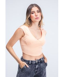 Camiseta manga corta con corte en pecho