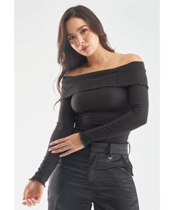 Camiseta manga larga escote tipo bandeja en rib