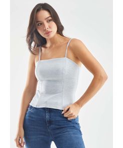 Camiseta tiras con cortes en frente