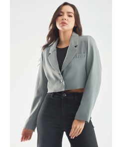 Blazer manga larga crop con bolsillo