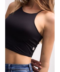 Camiseta tiras cuello halter crop básica