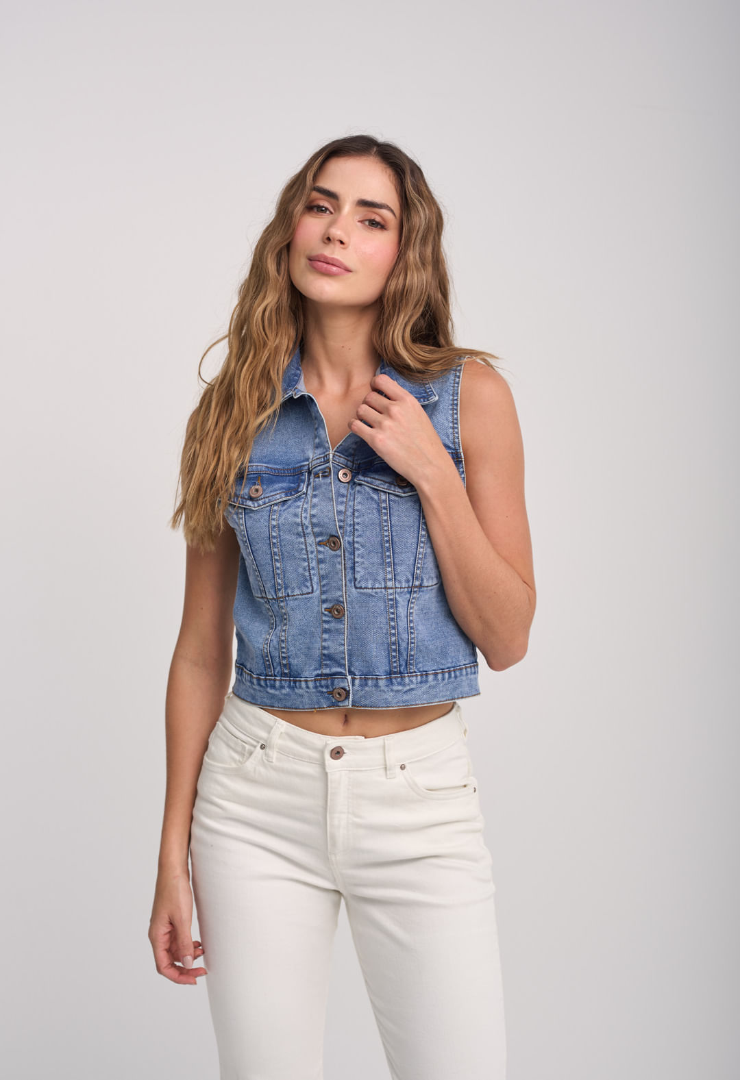 Chaleco azul medio en denim para mujeres