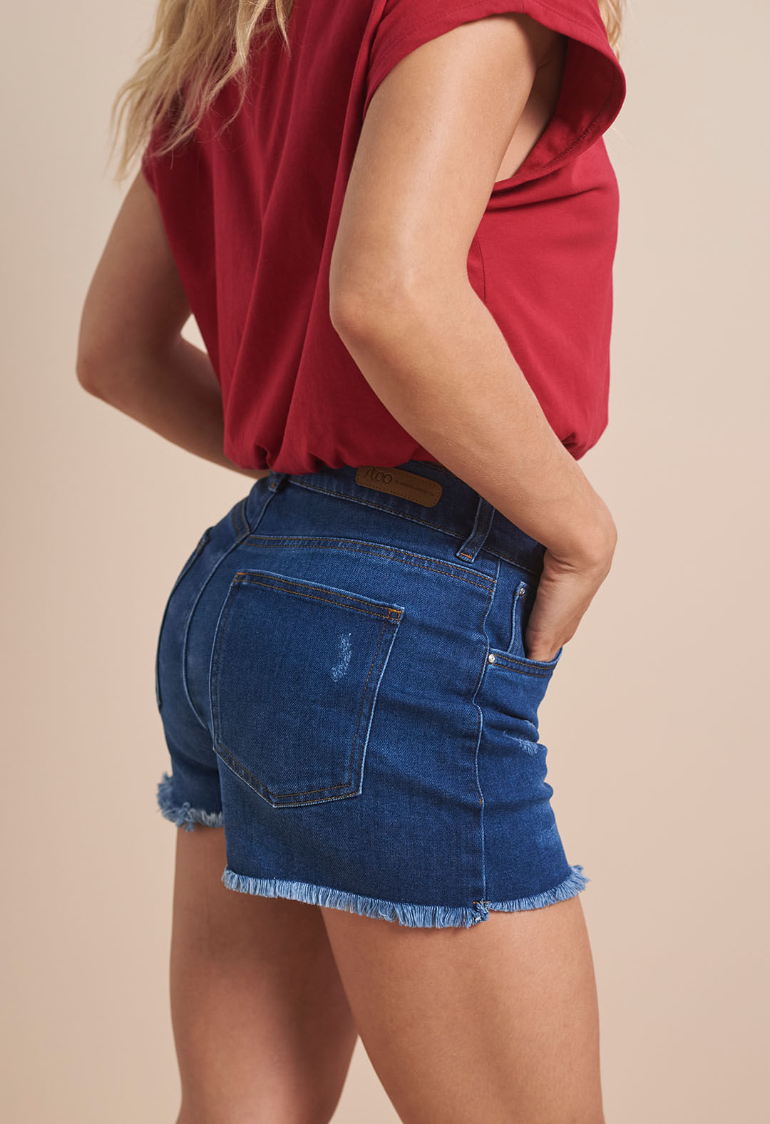 Short tiro alto desflecado
