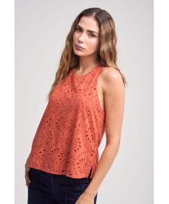 Blusa manga sisa en ojalillo cuello alto
