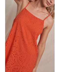 Vestido rojo en ojalillo para mujeres