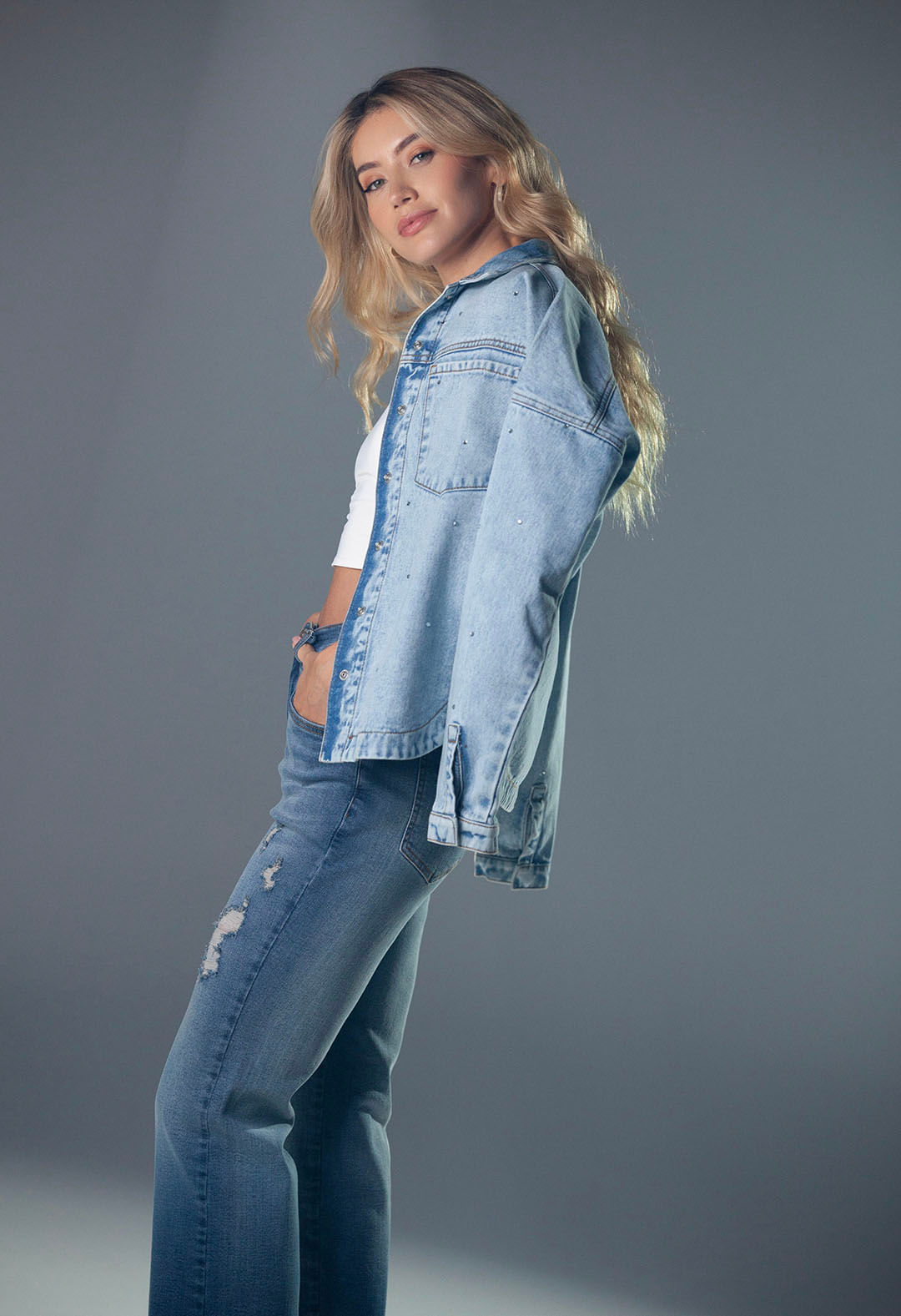 Chaqueta claro con aplique en piedras para mujeres