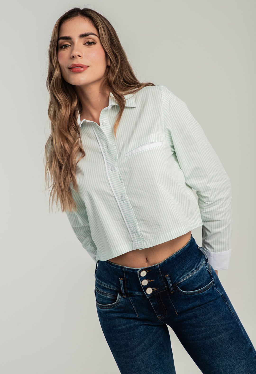 Blusa crop menta a rayas para mujeres