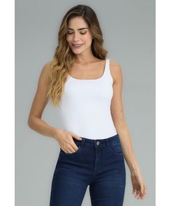 Camiseta blanca básica para mujeres