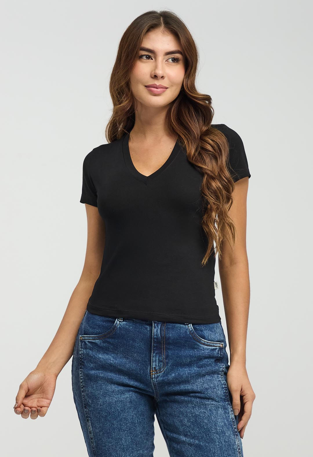 Camiseta negra básica para mujeres